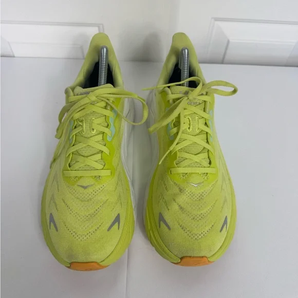 Hoka One‎ One Arahi 6 Women's 10 B Citrus Glow Running Athletic Sneakers